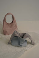 (Petal Pink)TENERA Suede Triangle Double-sided Pouch