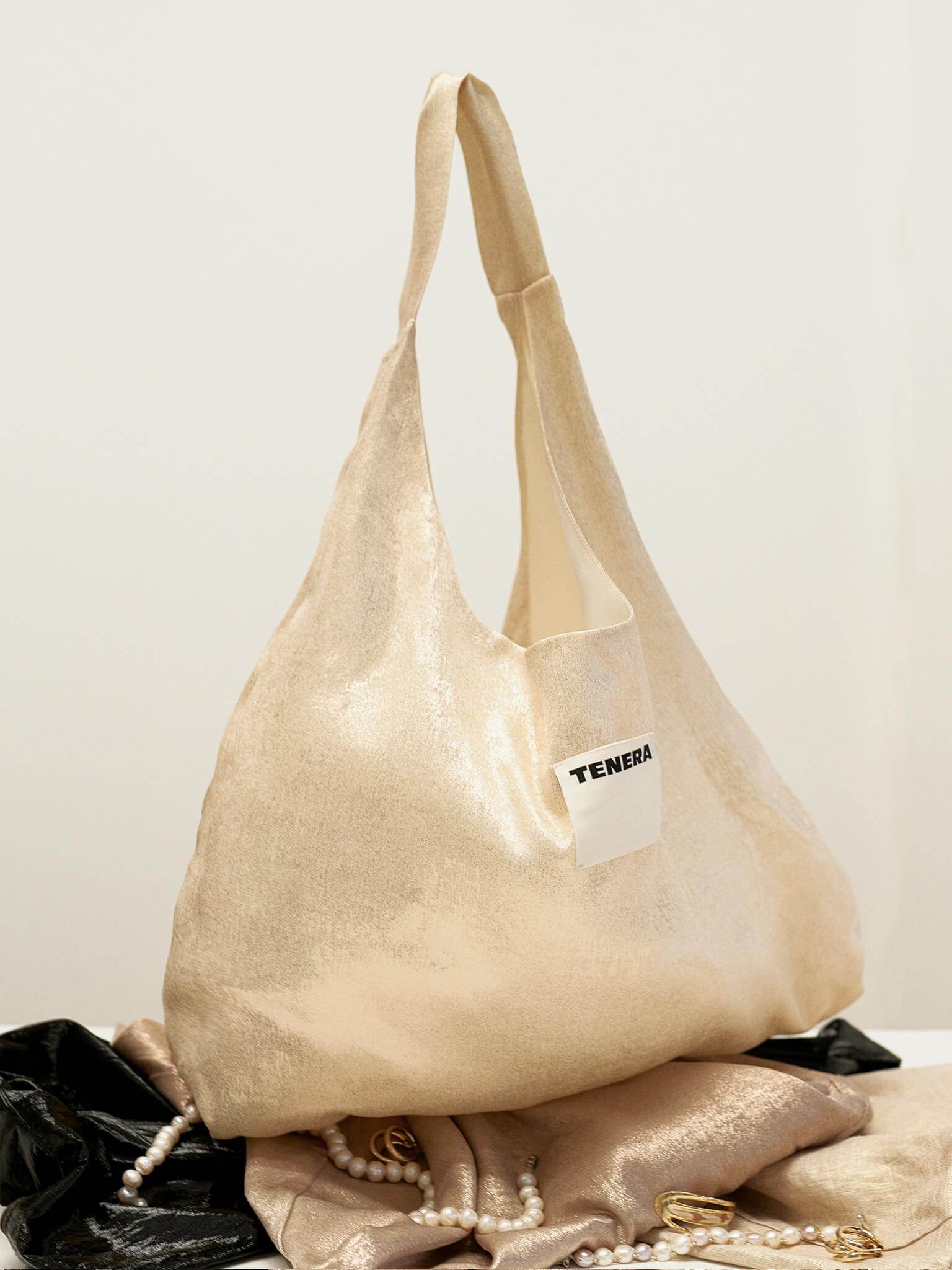 新品未使用　TENERA バレリーナ　ショルダー　ゴールド　日本未入荷 Linen Ballerina Shoulder Bag – TENERA